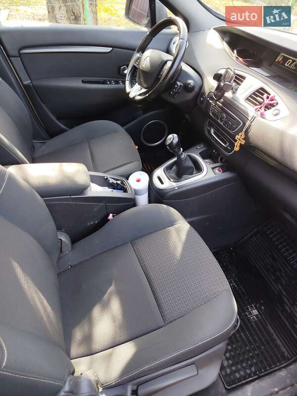 Минивэн Renault Grand Scenic 2009 в Голубовке фото 5 Минивэн Renault Grand Scenic 2009 в Голубовке