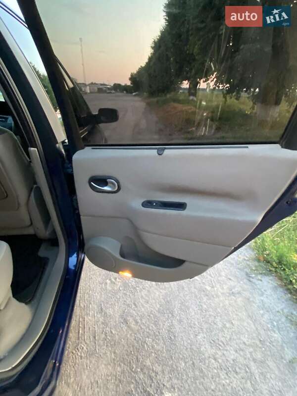 Мінівен Renault Grand Scenic 2004 в Вінниці