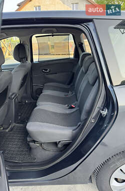 Минивэн Renault Grand Scenic 2010 в 