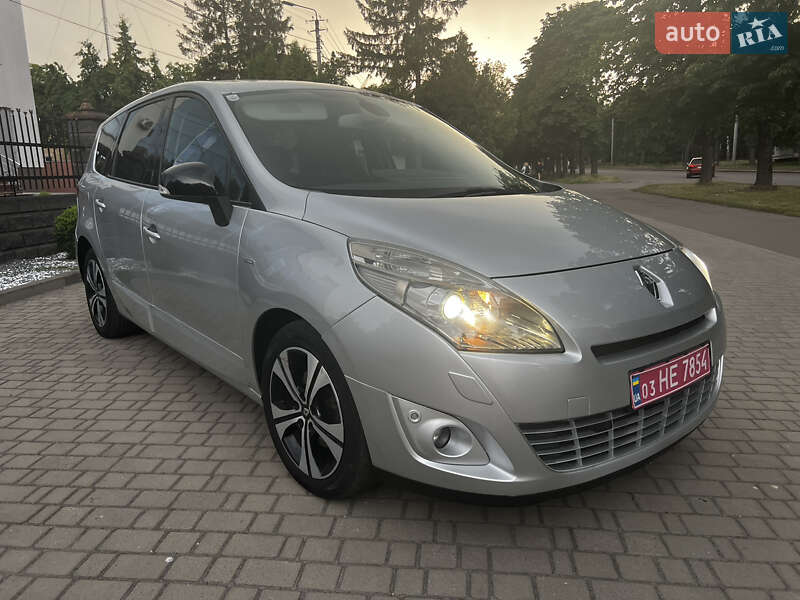 Минивэн Renault Grand Scenic 2011 в Ровно