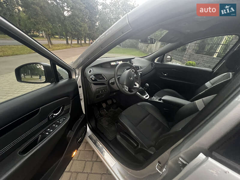 Минивэн Renault Grand Scenic 2011 в Ровно