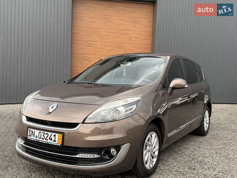 Renault Grand Scenic 2012
