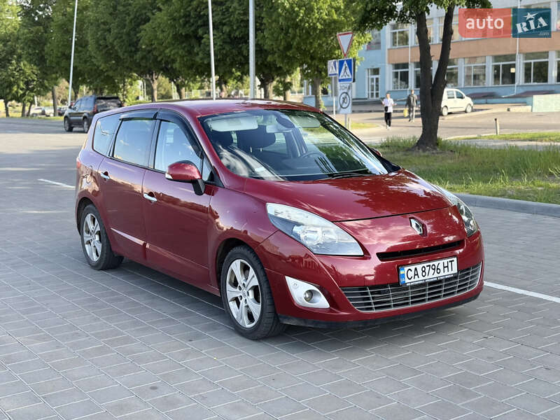 Renault Grand Scenic 2010