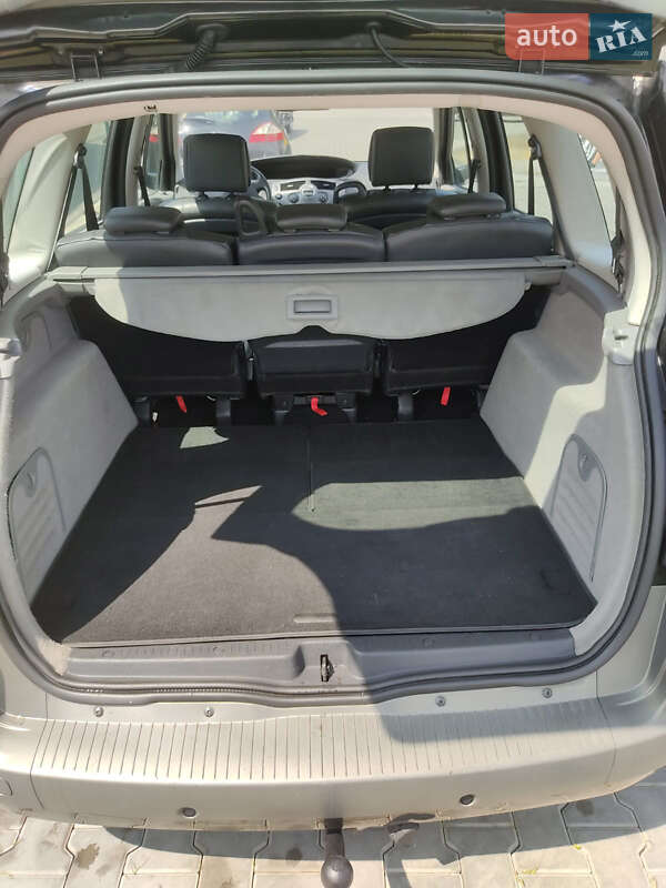 Минивэн Renault Grand Scenic 2004 в Виннице