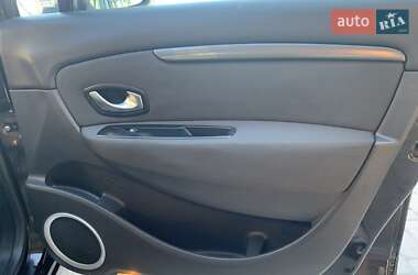 Минивэн Renault Grand Scenic 2010 в 