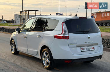Минивэн Renault Grand Scenic 2011 в 