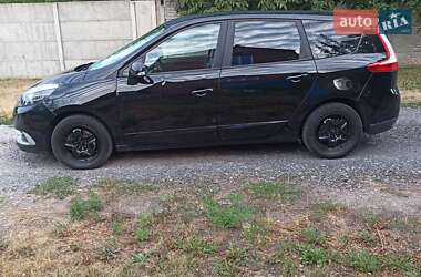 Минивэн Renault Grand Scenic 2014 в 