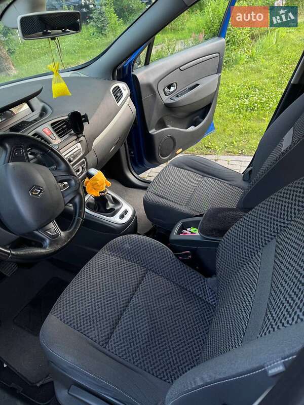 Минивэн Renault Grand Scenic 2011 в Львове