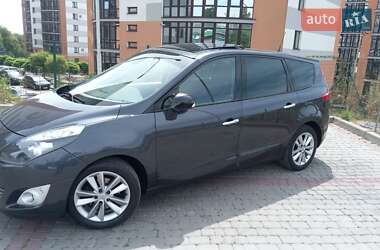 Мінівен Renault Grand Scenic 2011 в Івано-Франківську