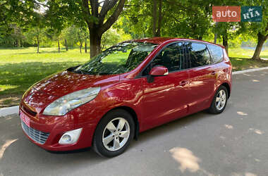 Минивэн Renault Grand Scenic 2011 в Ровно