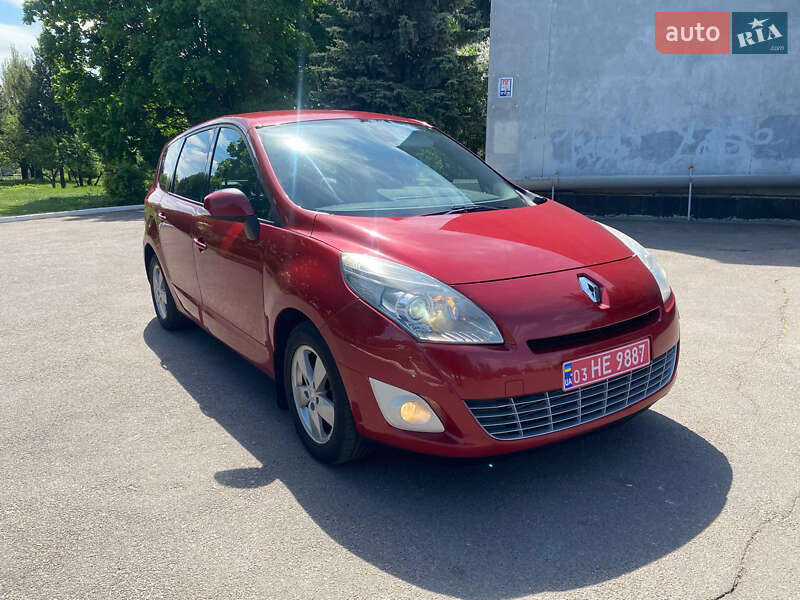 Мінівен Renault Grand Scenic 2011 в Рівному фото 69 Мінівен Renault Grand Scenic 2011 в Рівному