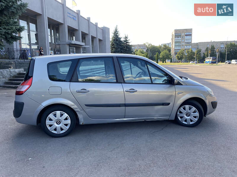 Минивэн Renault Grand Scenic 2004 в Ровно