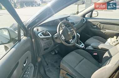 Мінівен Renault Grand Scenic 2012 в  фото 17 Мінівен Renault Grand Scenic 2012 в