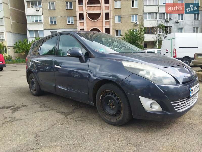 Минивэн Renault Grand Scenic 2011 в Киеве