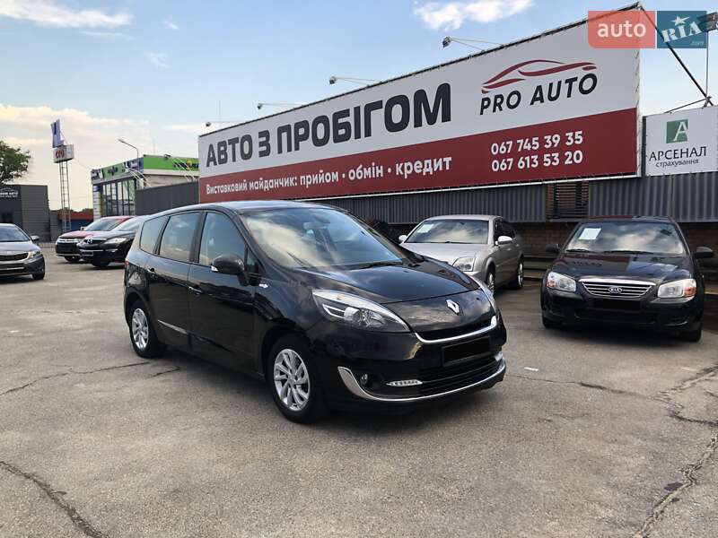 Renault Grand Scenic 2013