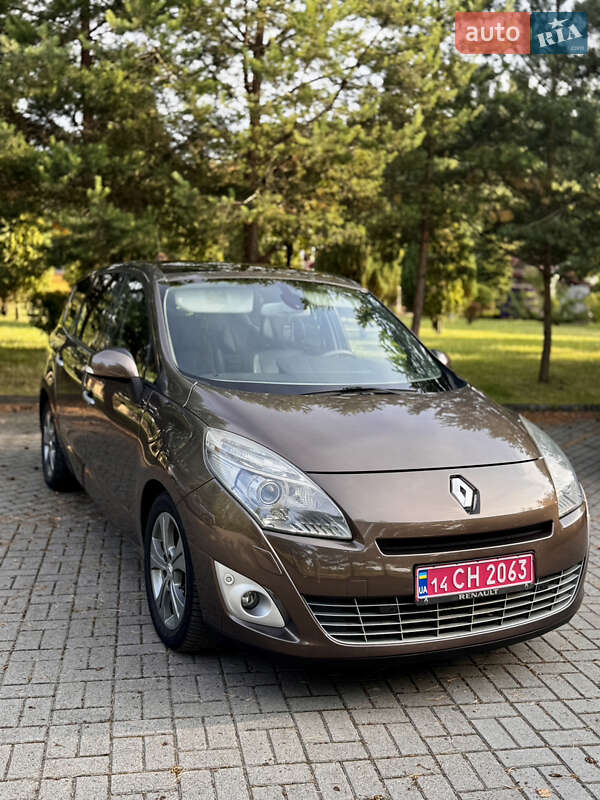 Минивэн Renault Grand Scenic 2010 в Дрогобыче