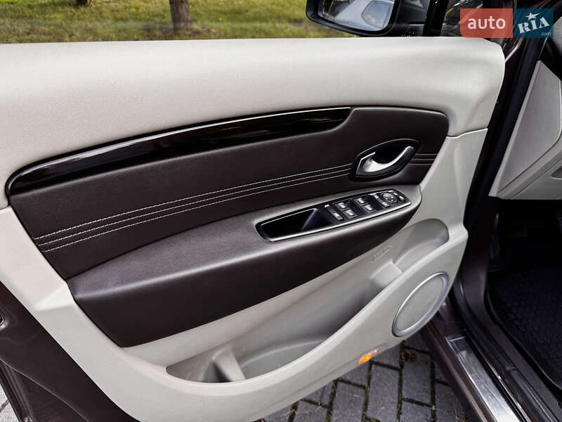 Минивэн Renault Grand Scenic 2010 в Дрогобыче