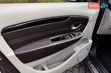 Минивэн Renault Grand Scenic 2010 в 