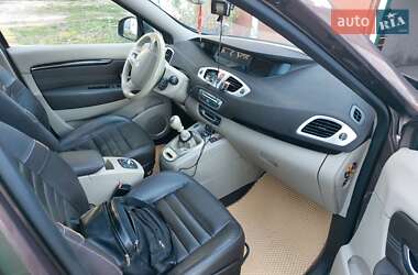Минивэн Renault Grand Scenic 2009 в 