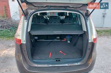 Минивэн Renault Grand Scenic 2009 в 