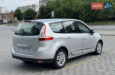 Минивэн Renault Grand Scenic 2012 в 
