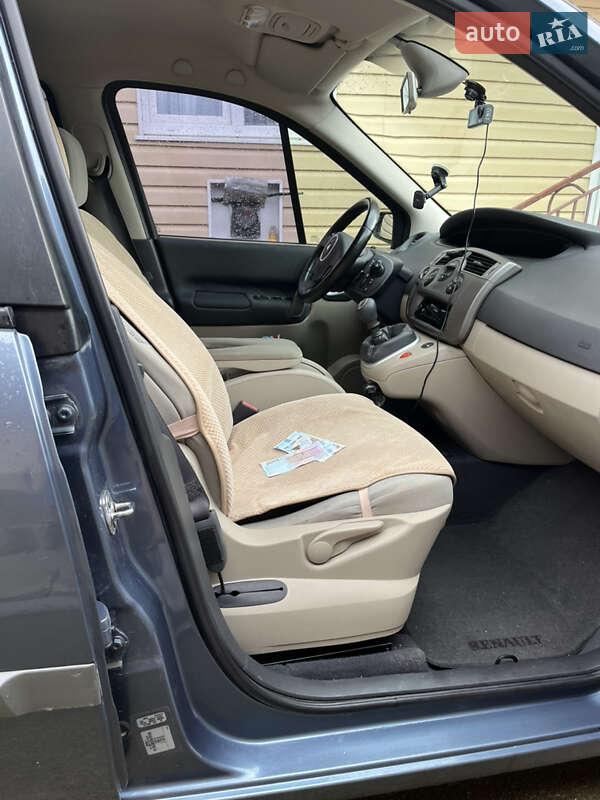 Мінівен Renault Grand Scenic 2008 в Івано-Франківську фото 31 Мінівен Renault Grand Scenic 2008 в Івано-Франківську