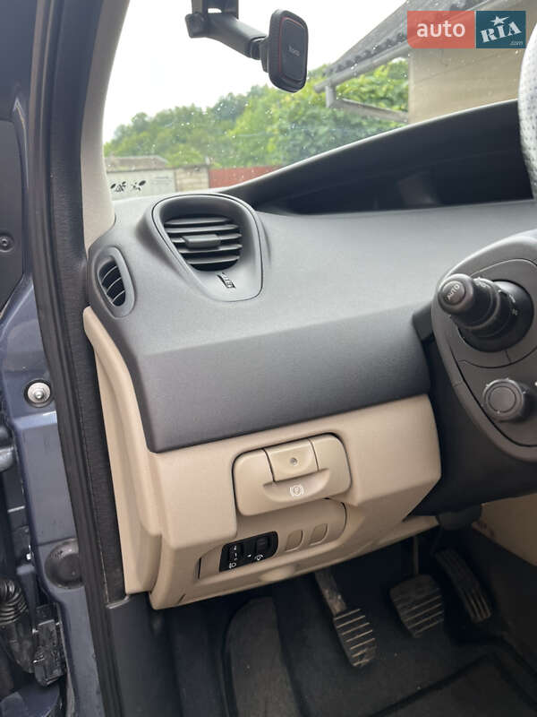 Мінівен Renault Grand Scenic 2008 в Івано-Франківську фото 41 Мінівен Renault Grand Scenic 2008 в Івано-Франківську