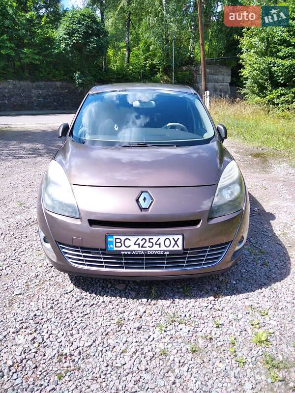 Renault Grand Scenic 2010