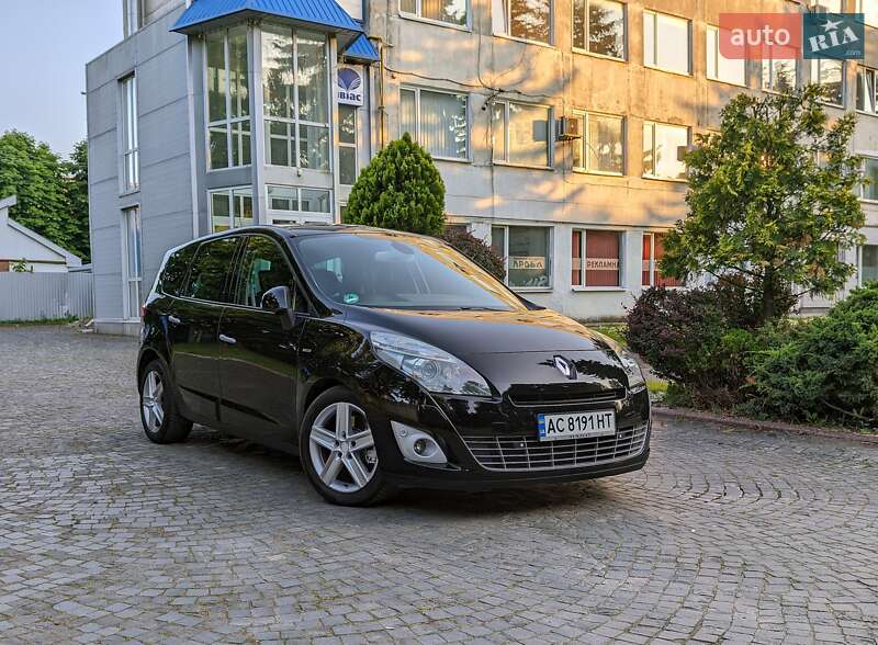 Renault Grand Scenic 2011