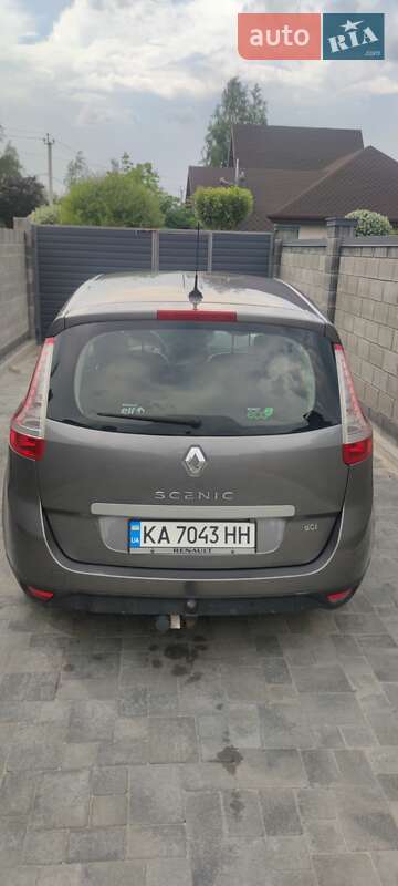 Минивэн Renault Grand Scenic 2011 в Буче