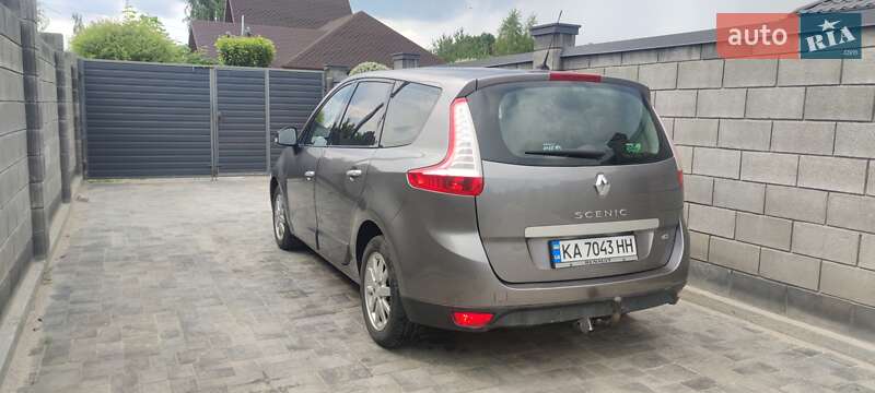 Минивэн Renault Grand Scenic 2011 в Буче