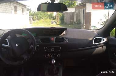 Минивэн Renault Grand Scenic 2010 в 