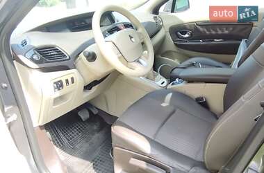 Минивэн Renault Grand Scenic 2011 в 