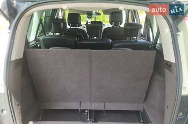 Минивэн Renault Grand Scenic 2011 в 