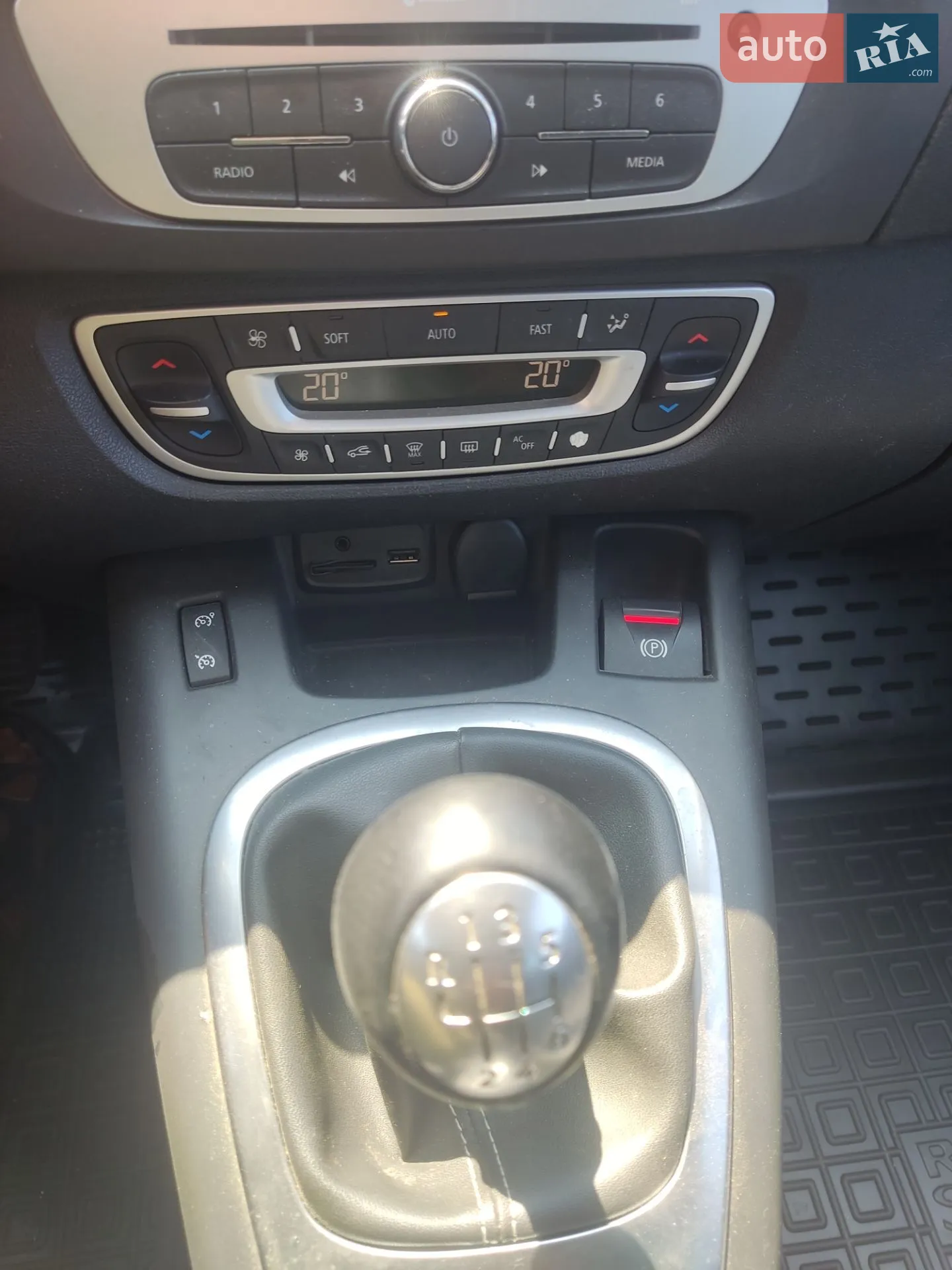 2015 Renault Scenic - мініатюра 22