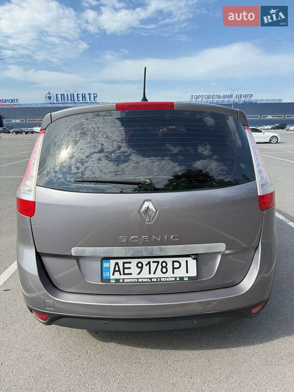 Минивэн Renault Grand Scenic 2009 в Подгородном