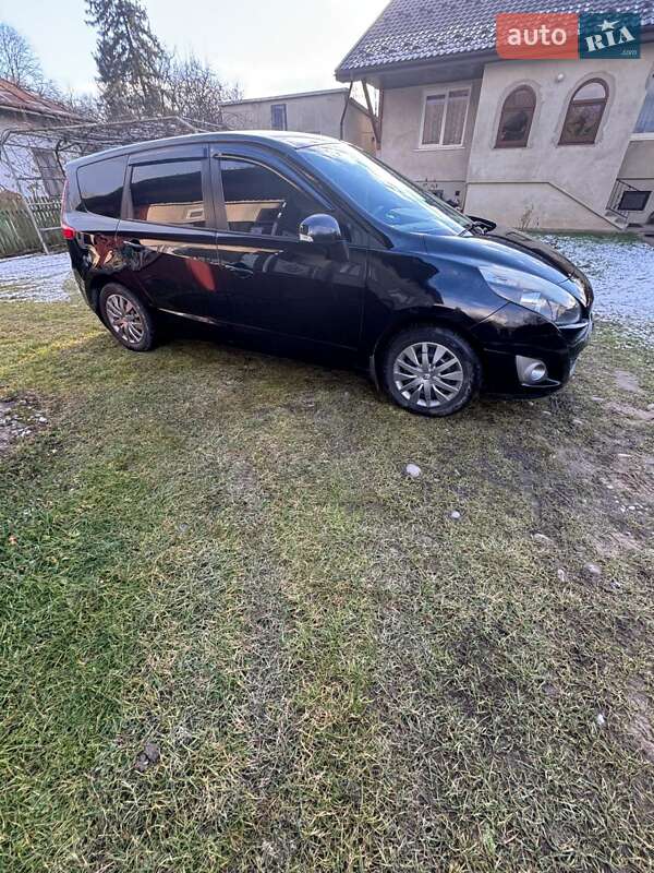 Мінівен Renault Grand Scenic 2011 в Івано-Франківську