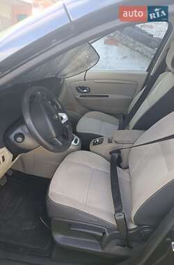 Минивэн Renault Grand Scenic 2011 в Яготине