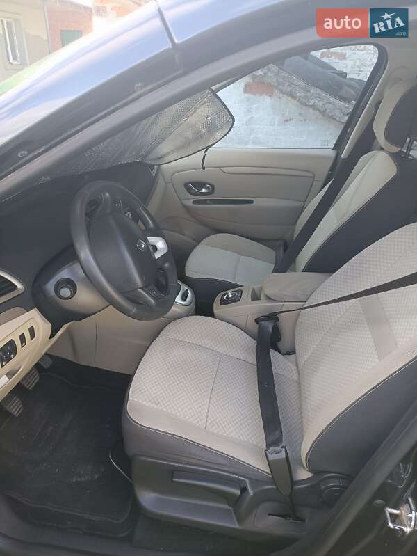 Минивэн Renault Grand Scenic 2011 в Яготине
