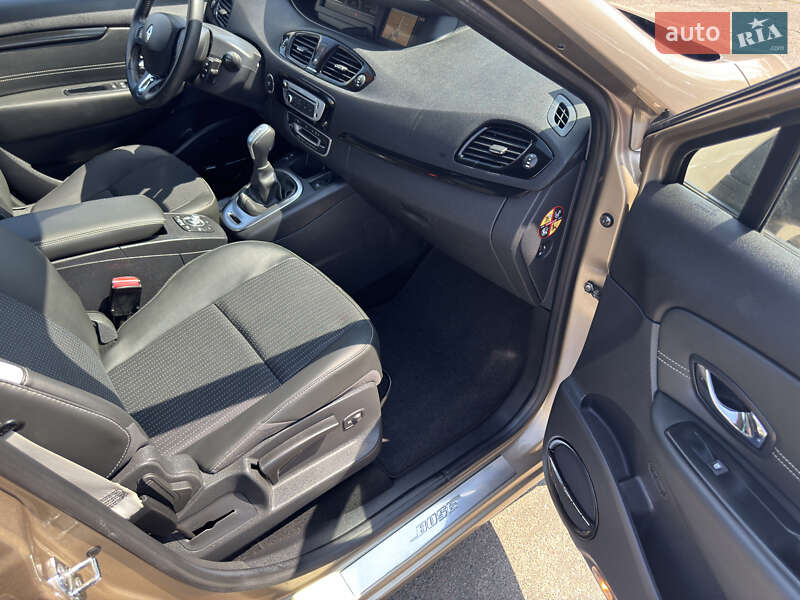 Минивэн Renault Grand Scenic 2013 в Киеве