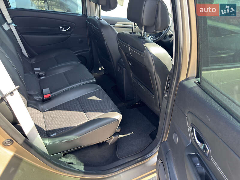 Минивэн Renault Grand Scenic 2013 в Киеве