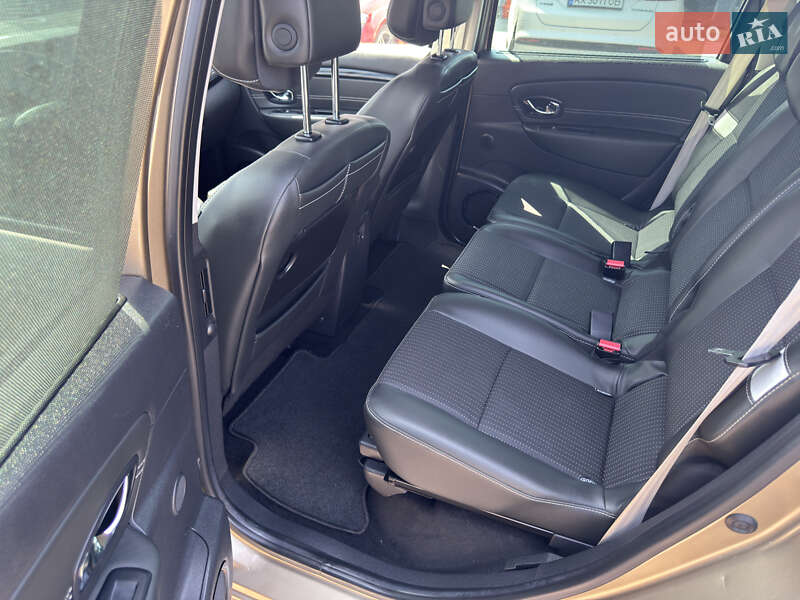 Минивэн Renault Grand Scenic 2013 в Киеве