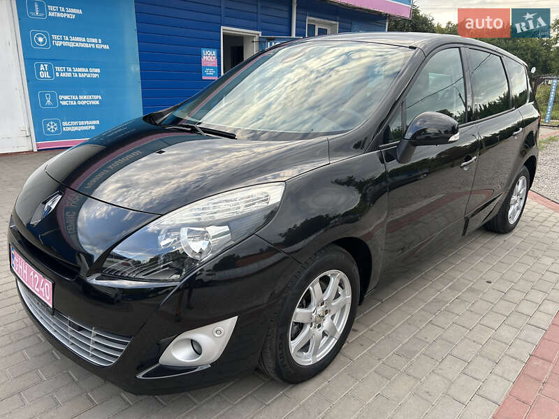 Renault Grand Scenic 2011 Renault Grand Scenic 2011