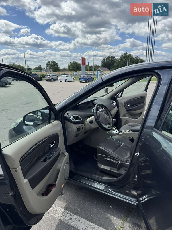 Минивэн Renault Grand Scenic 2010 в Лозовой