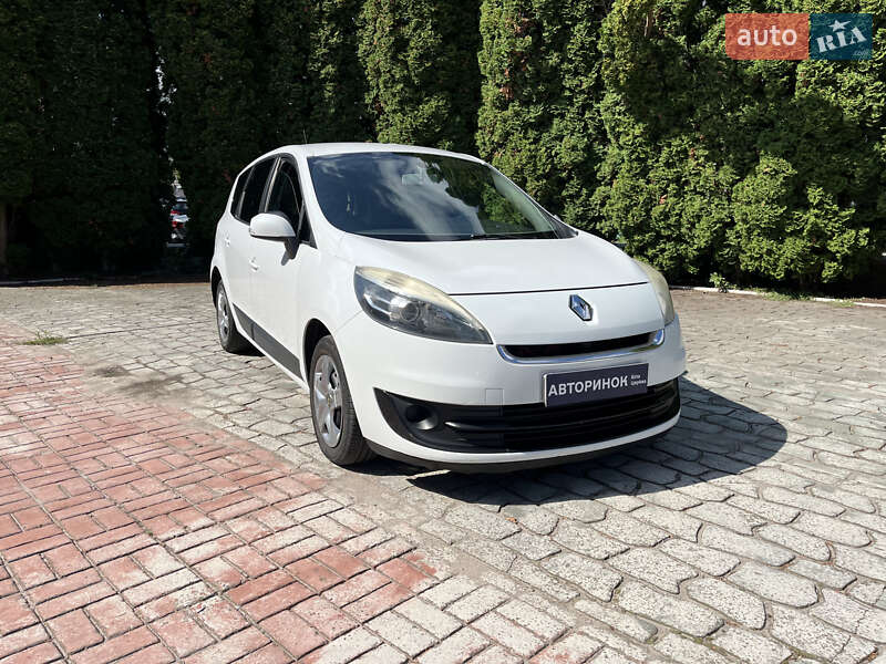 Renault Grand Scenic 2012