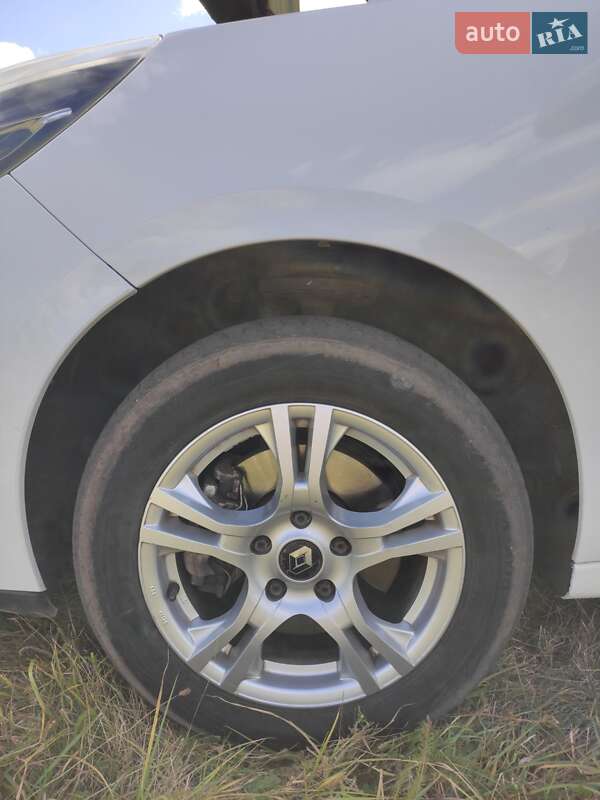 Минивэн Renault Grand Scenic 2013 в Ромнах