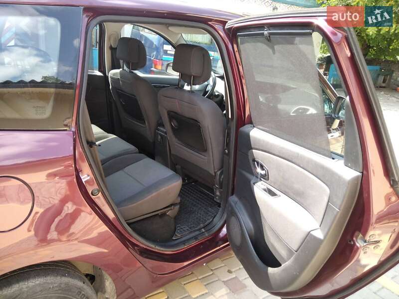 Мінівен Renault Grand Scenic 2012 в Кам'янець-Подільському