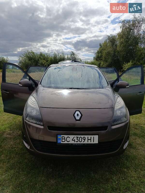 Минивэн Renault Grand Scenic 2010 в Каменке-Бугской