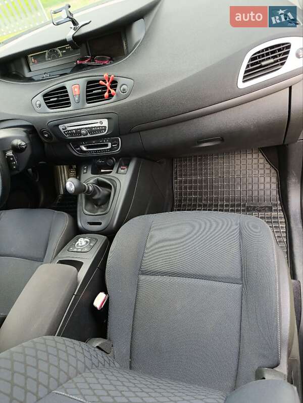 Минивэн Renault Grand Scenic 2010 в Каменке-Бугской