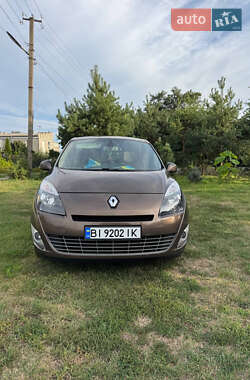 Минивэн Renault Grand Scenic 2011 в Кременчуге